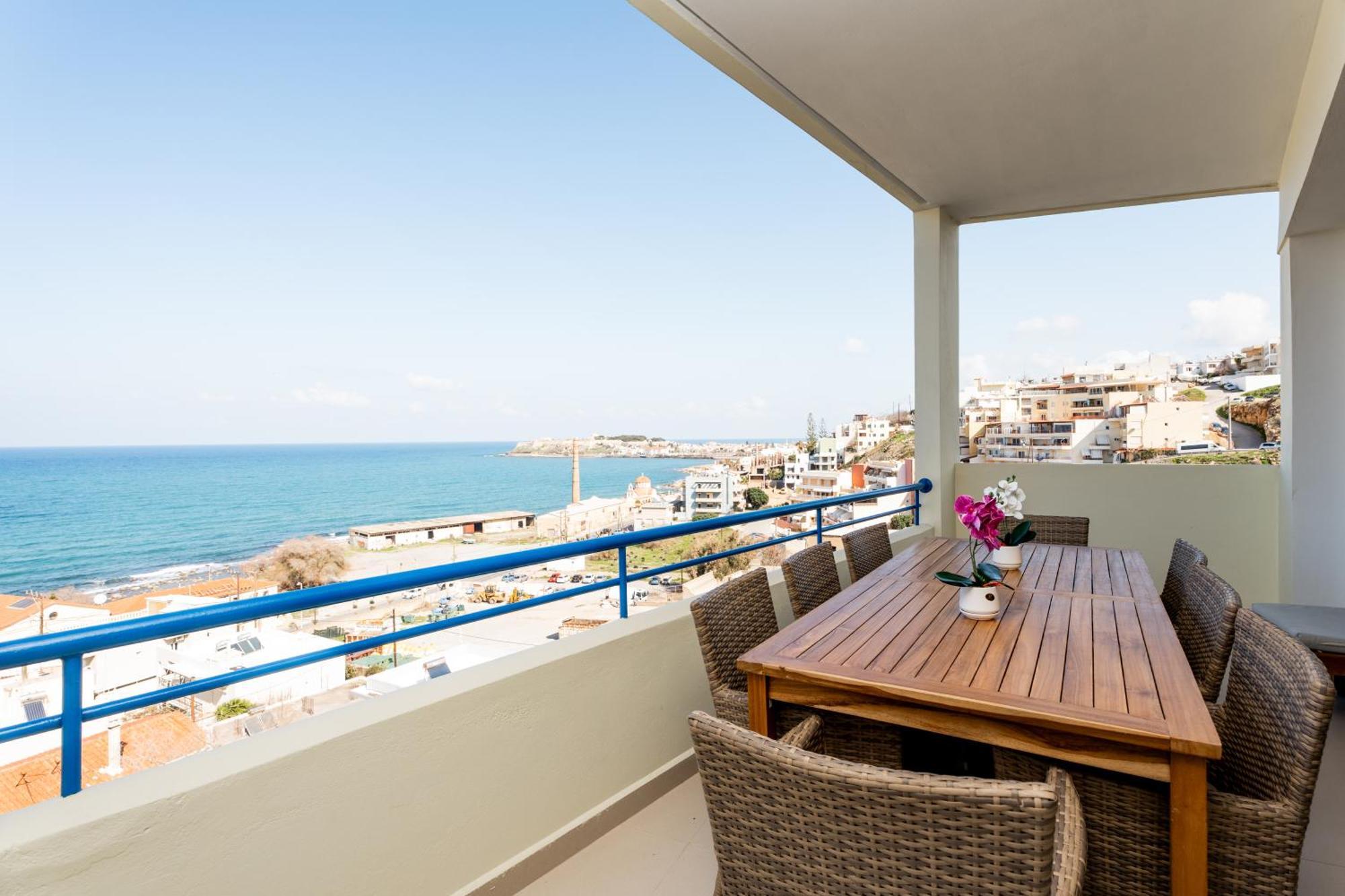 Secret View Apartment, With Private Jacuzzi * Rethymno (Crete)